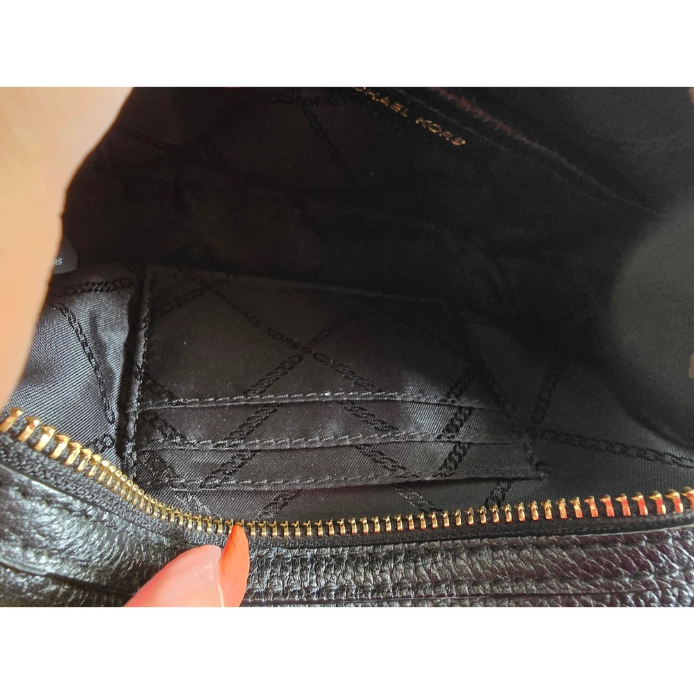 Michael Kors Black Leather Camera Bag Crossbody‎ Shoulder Bag Gold Hardware - Picture 4 of 8